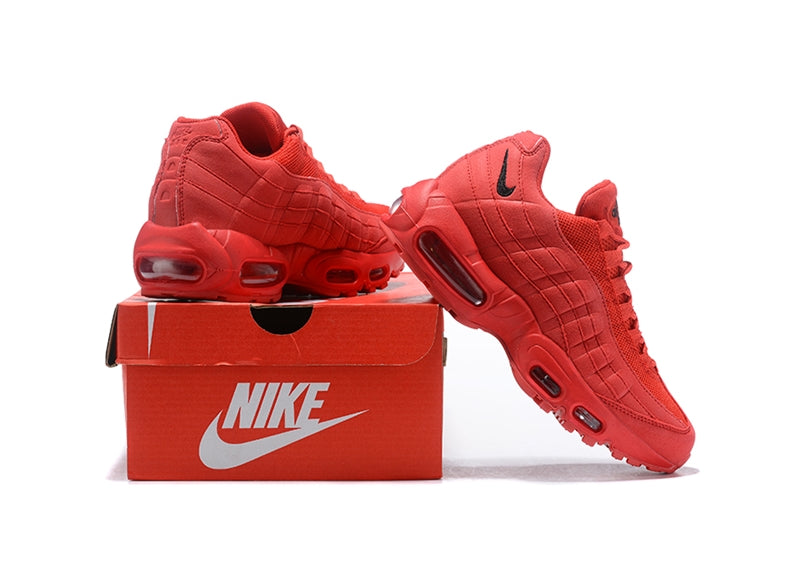 NIKE Air Max 95 all red