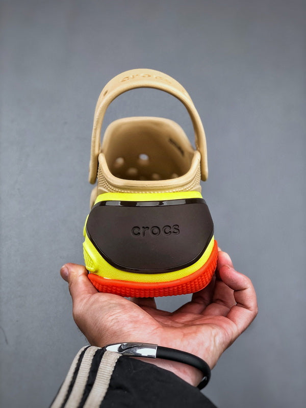 CROCS EVA BEIGE