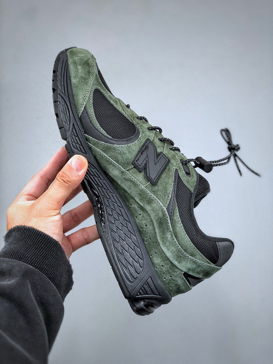 New Balance 2002R