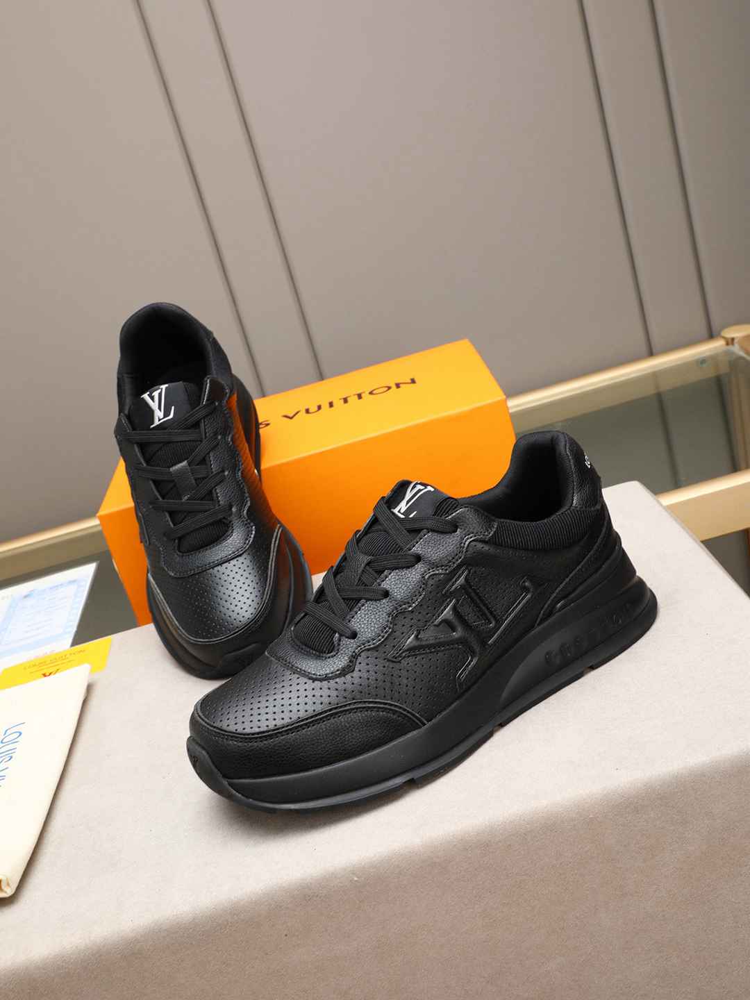 Sneaker LOUIS VUITTON FULL NOIR