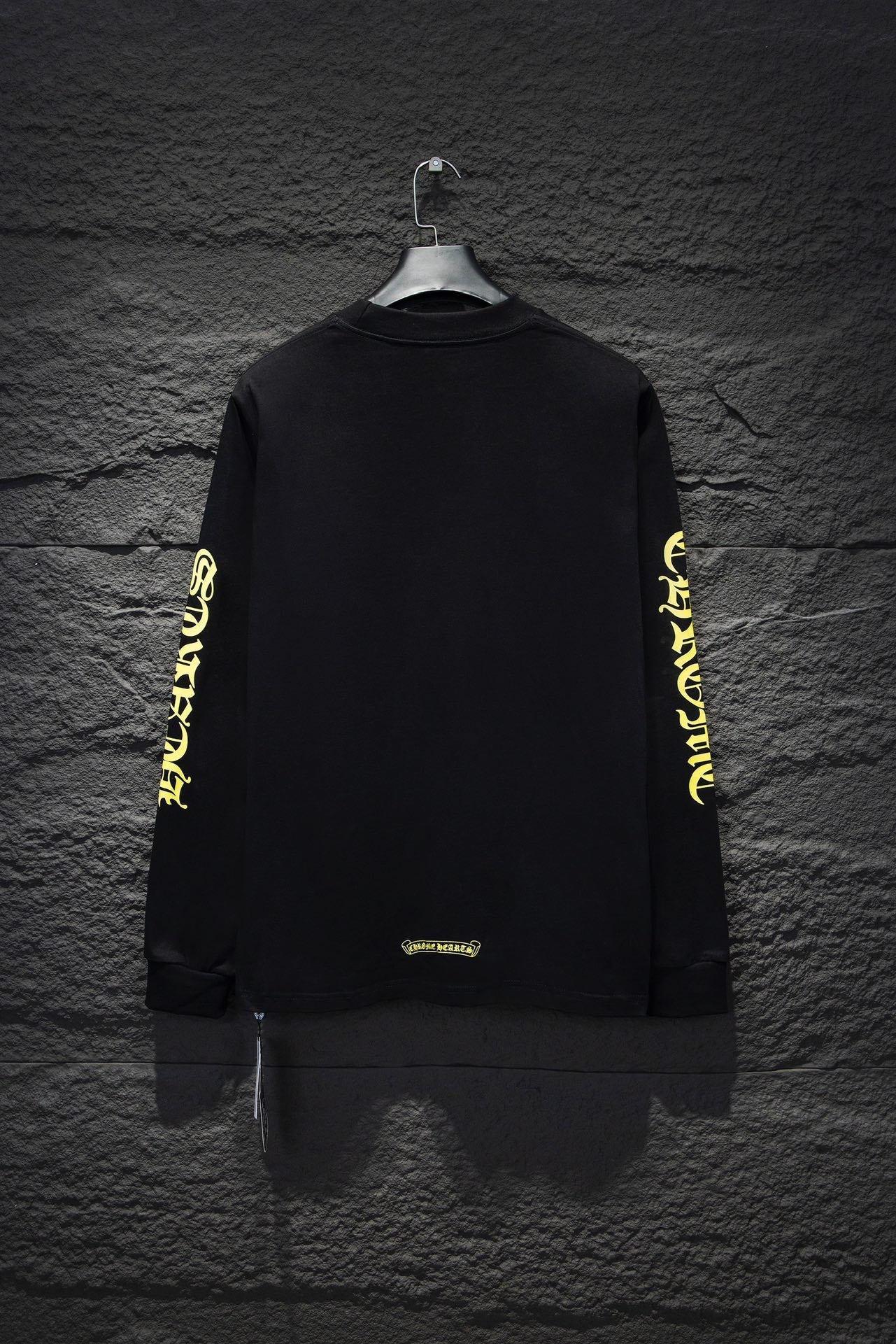 T SHIRT MANCHES LONGUES CHROME HEARTS COL JAUNE NOIRES