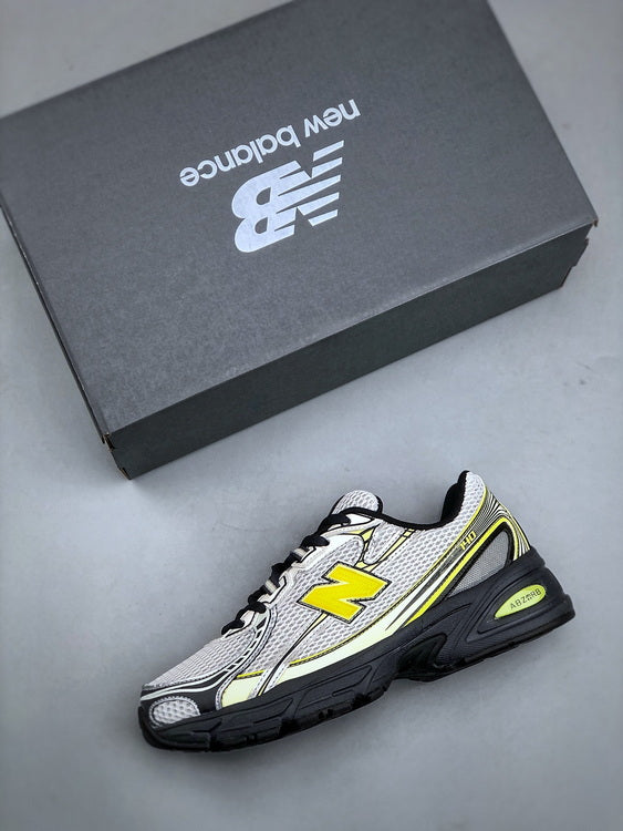 New Balance 740