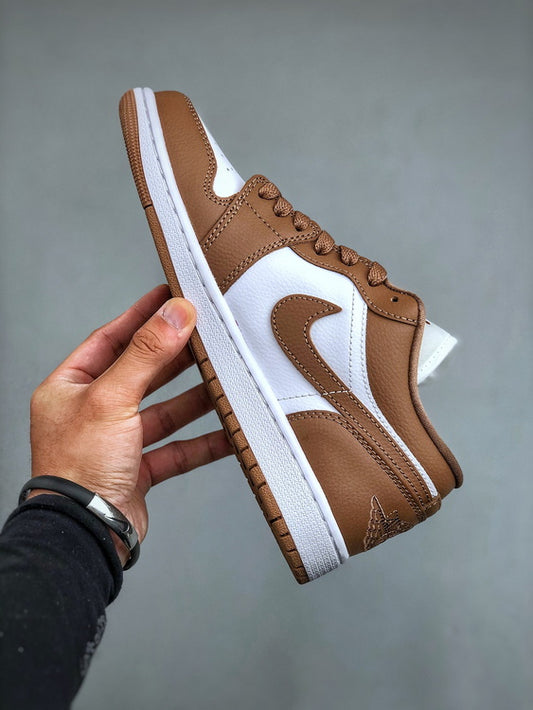 Air Jordan 1 Low "brown and white"