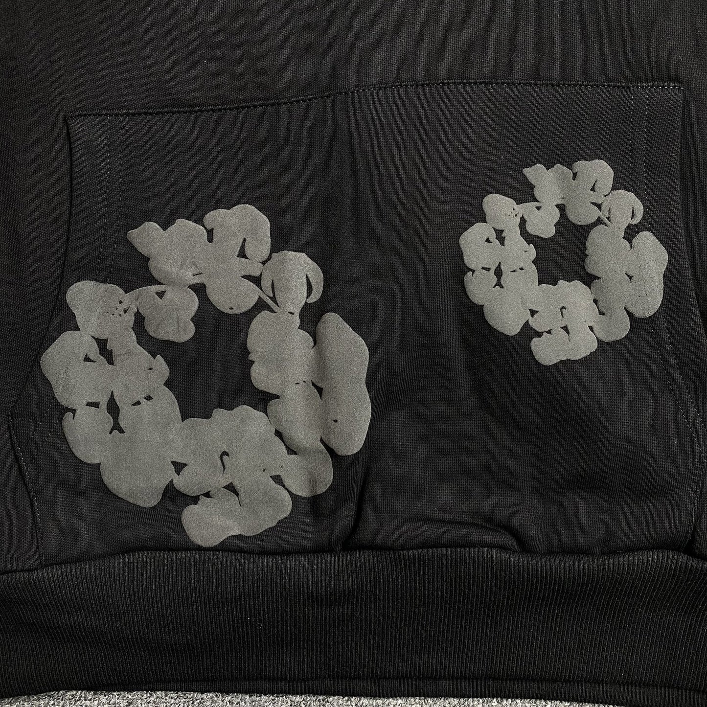 Sweat à capuche Denim Tears monochrome noir