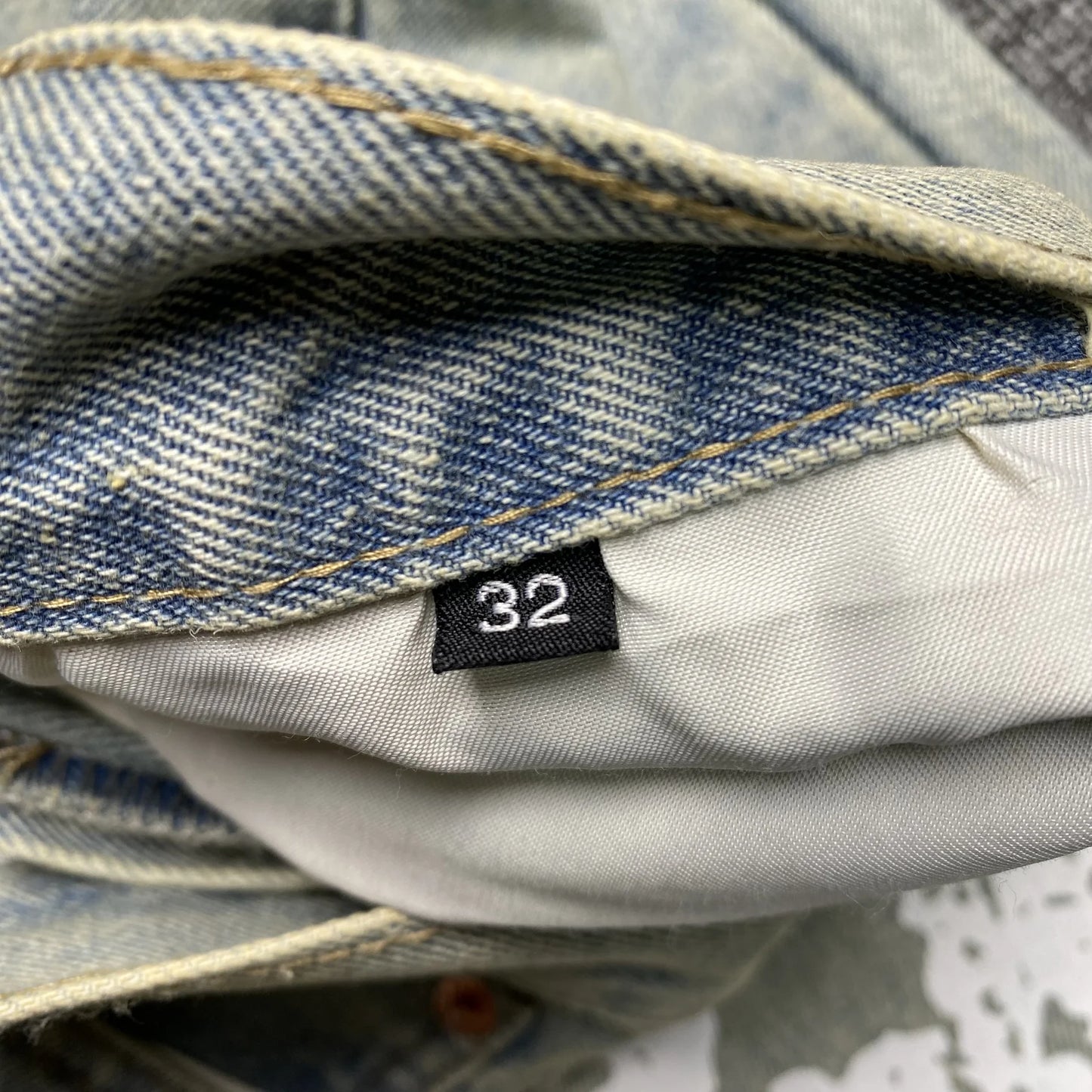 Jean Denim Tears x Levi's sale délavé clair