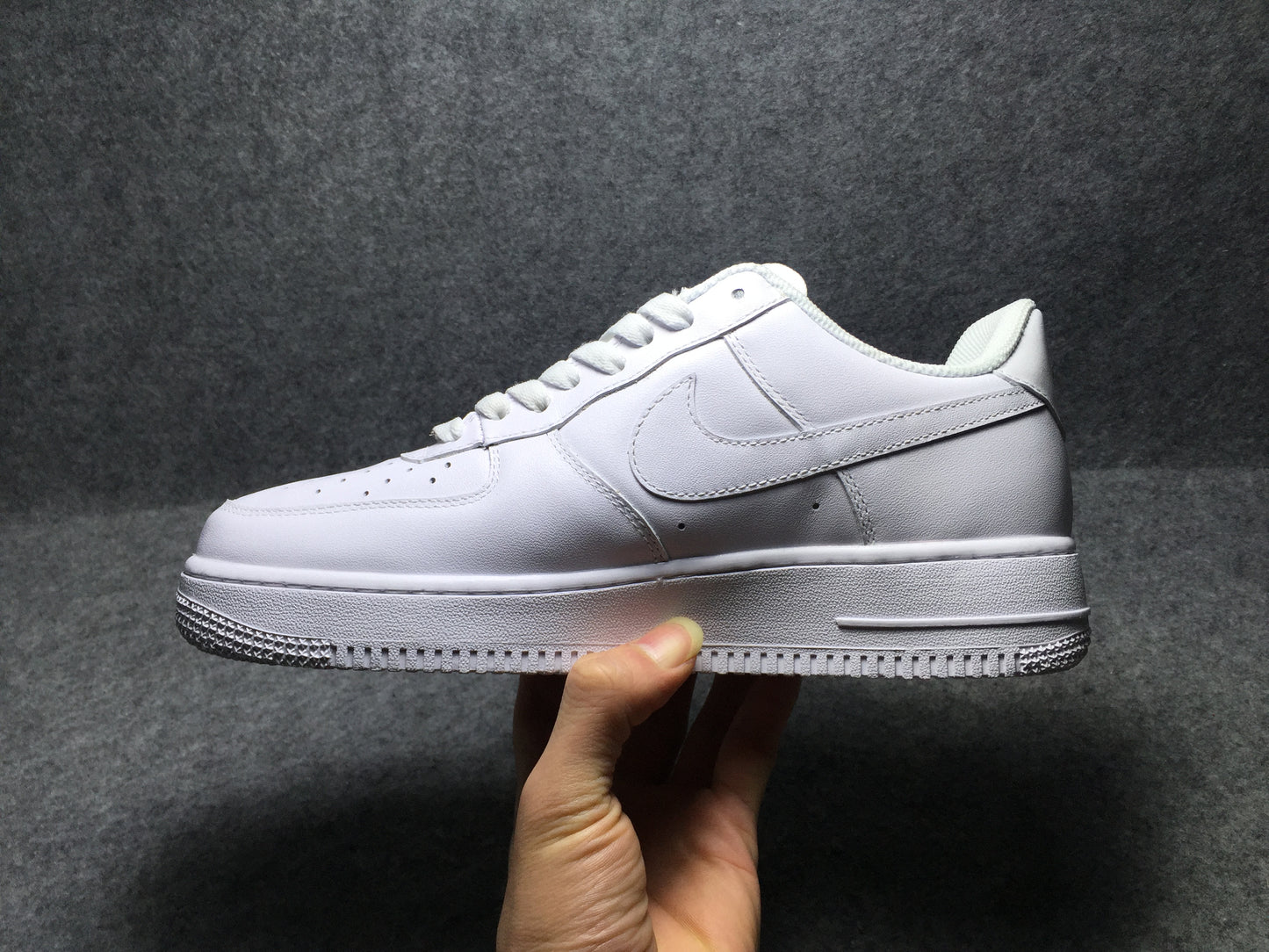 Nike Air Force 1 Low '07 Triple White