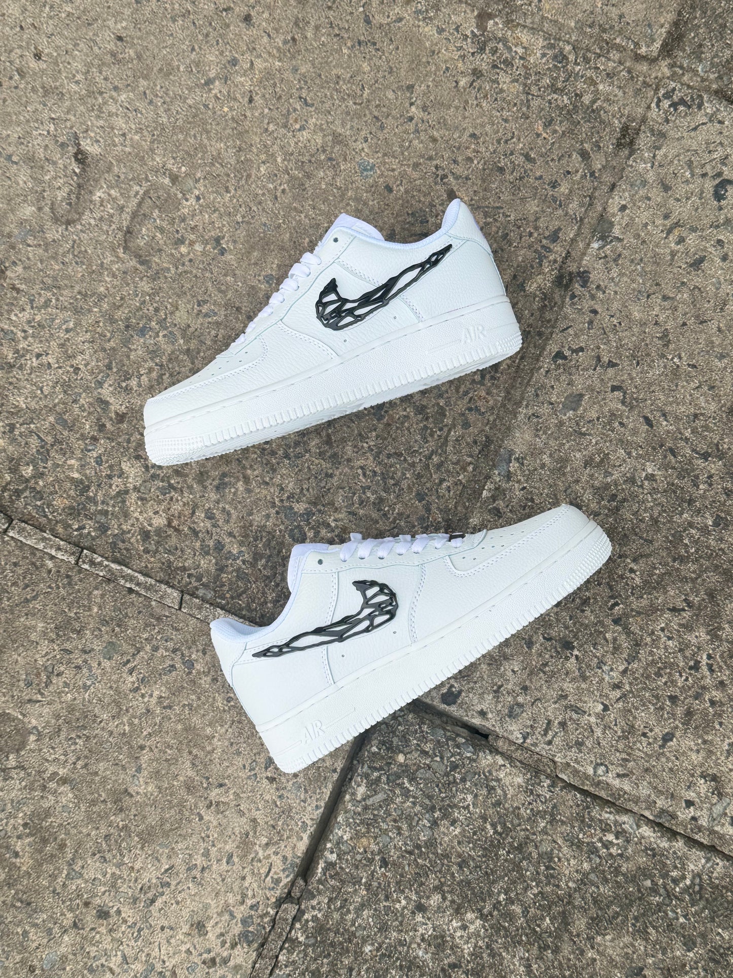 Nike Air Force 1 Low "Liquid Metal pink Swoosh"