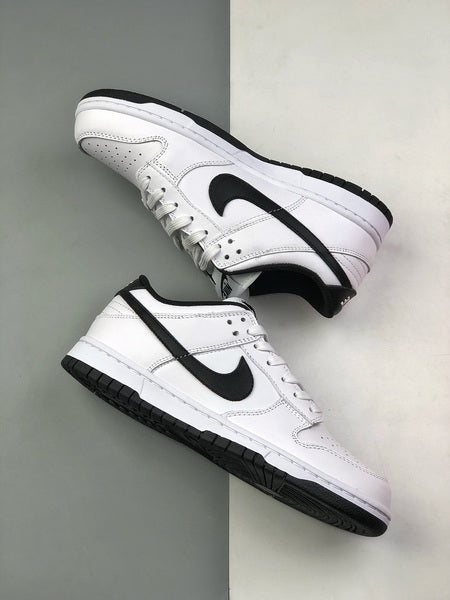 NIKE Dunk Low Retro Black and white