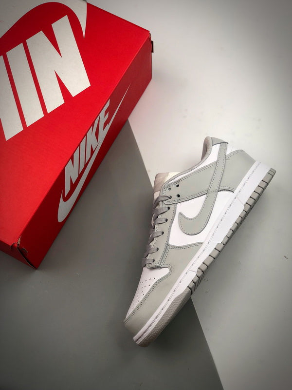NIKE Dunk Low "Photon Dust"