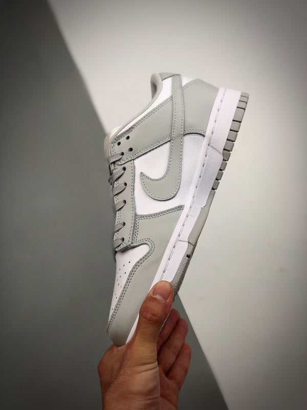 NIKE Dunk Low "Photon Dust"