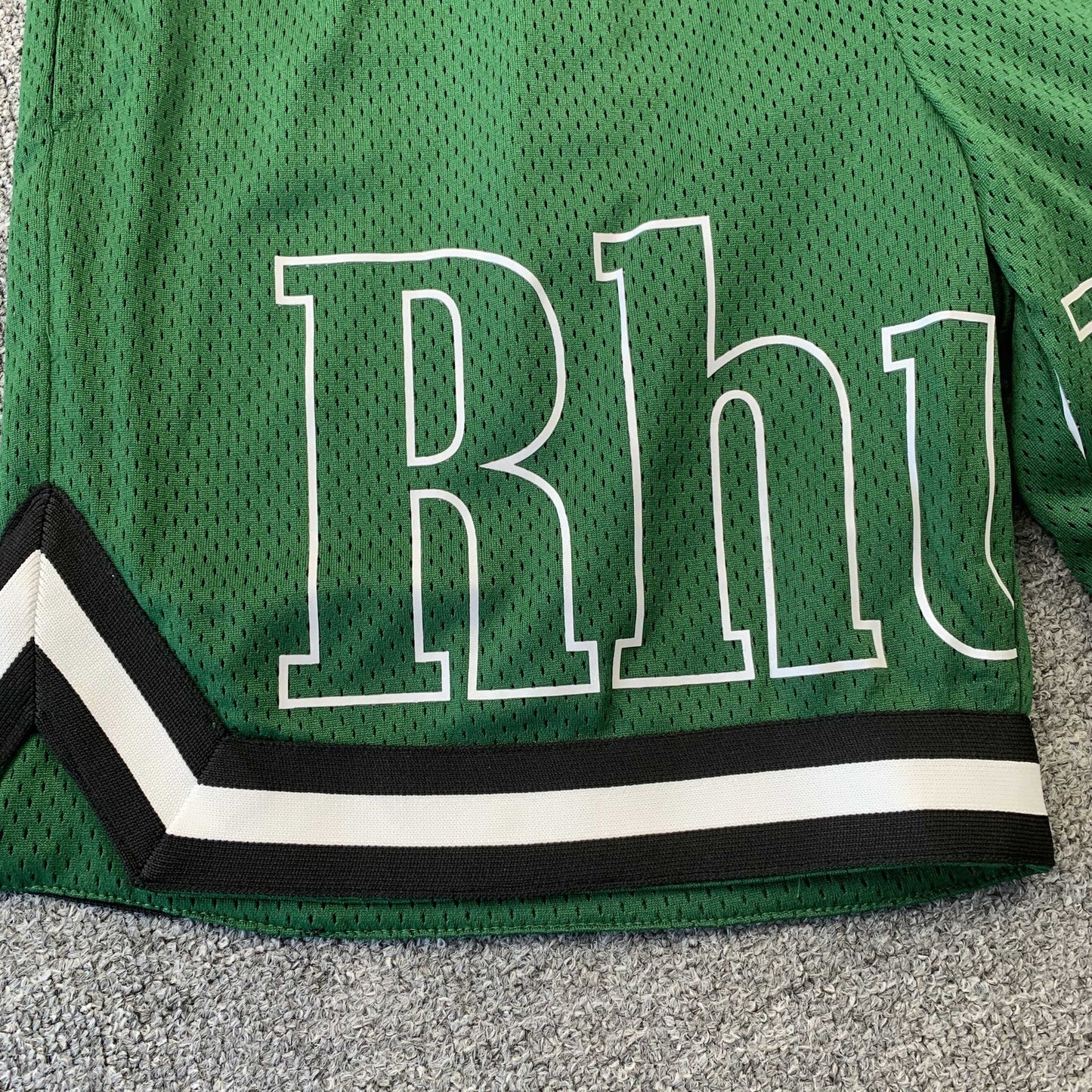 SHORT RHUDE COURT LOGO VERT