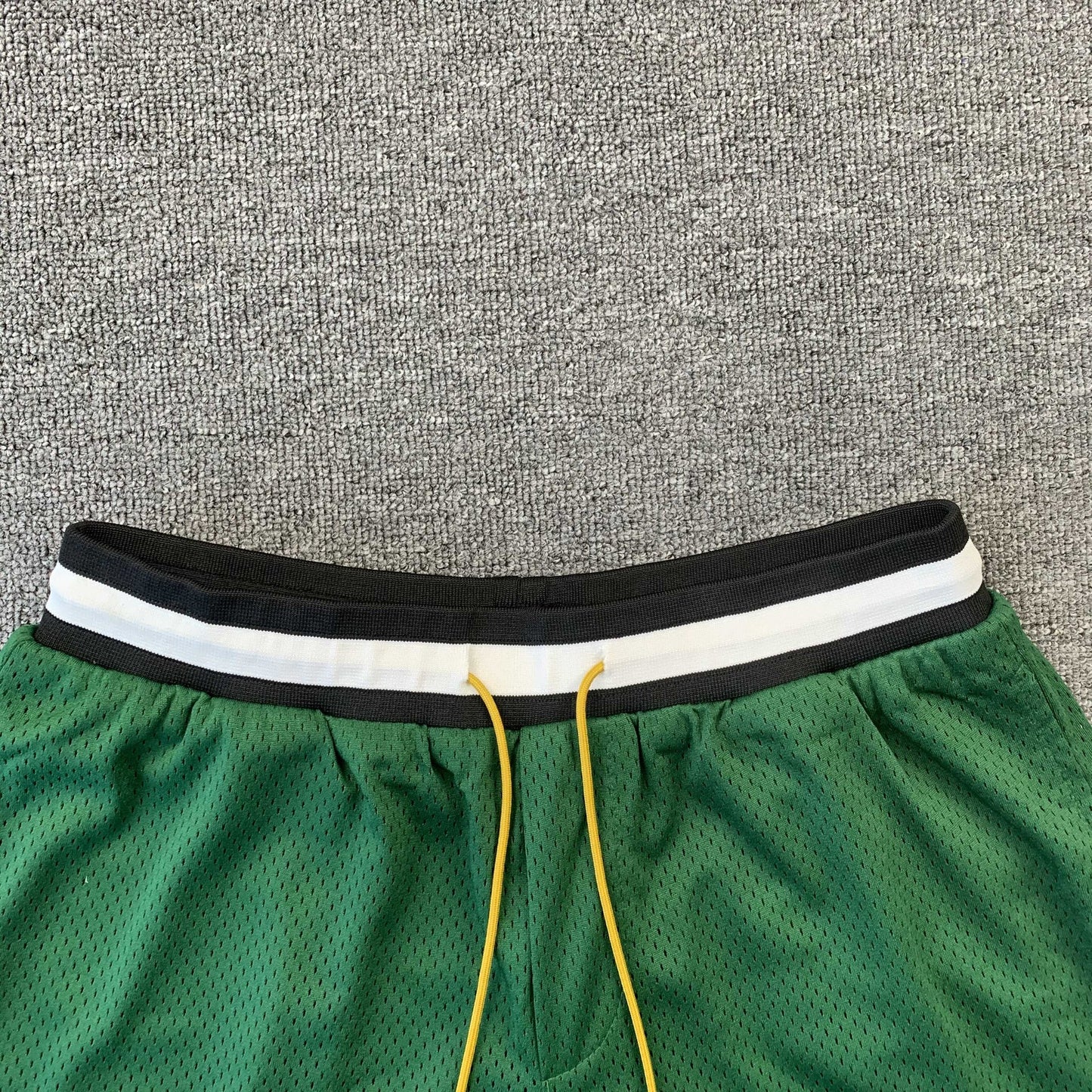 SHORT RHUDE COURT LOGO VERT