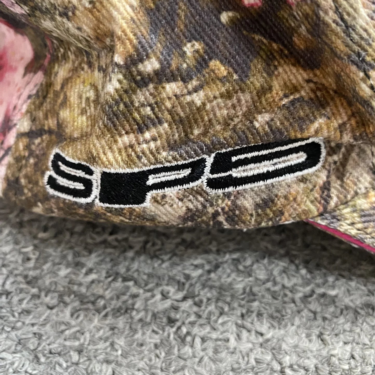 Casquette SP5DER avec logo bleu et camouflage Real Tree
