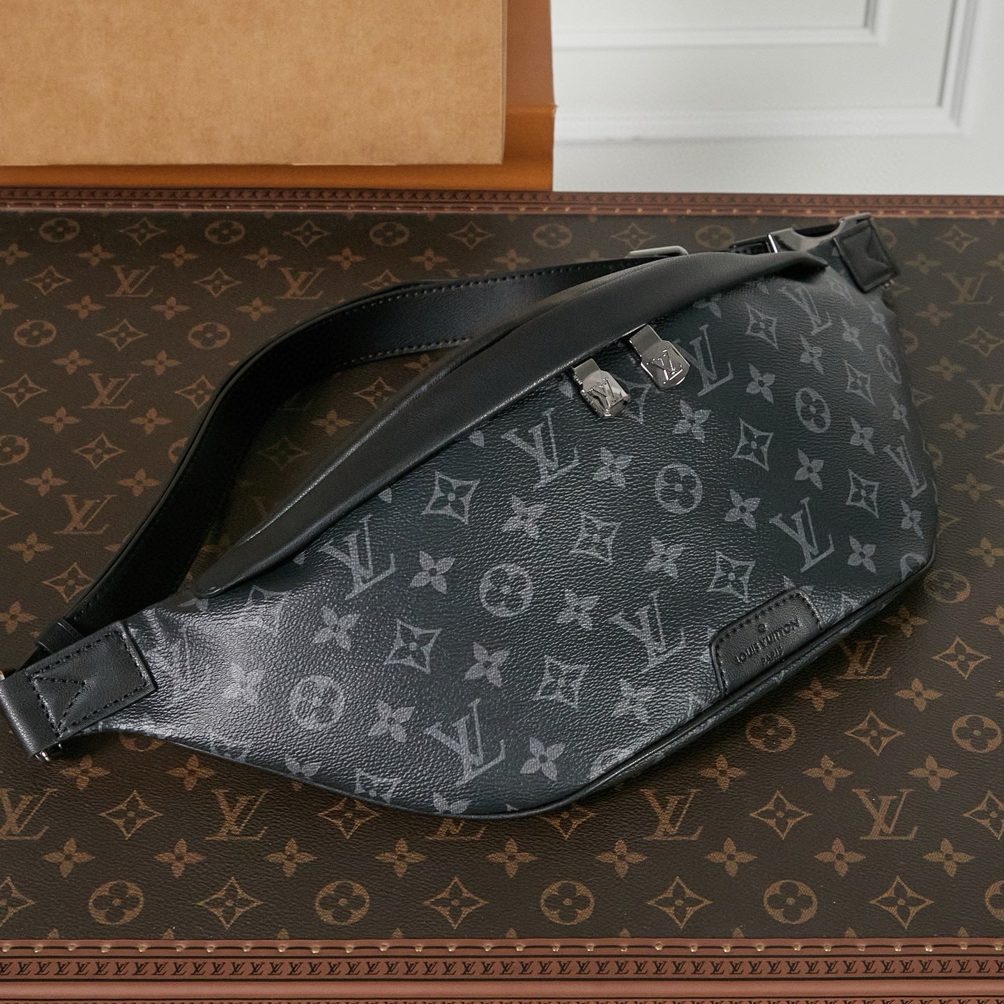 BANANE LOUIS VUITTON