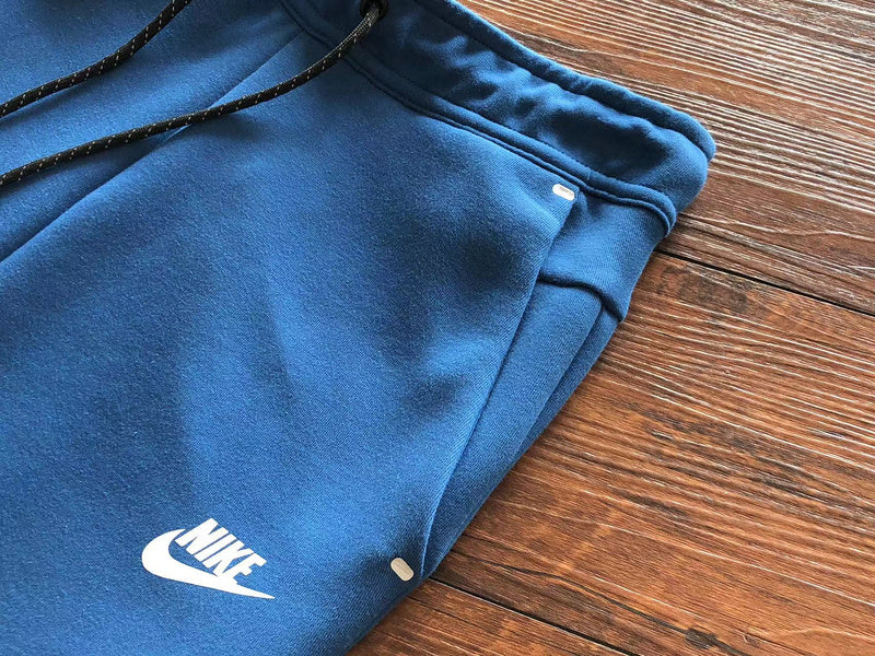 PANTALON NIKE TECH FLEECE x BLEU BLANC