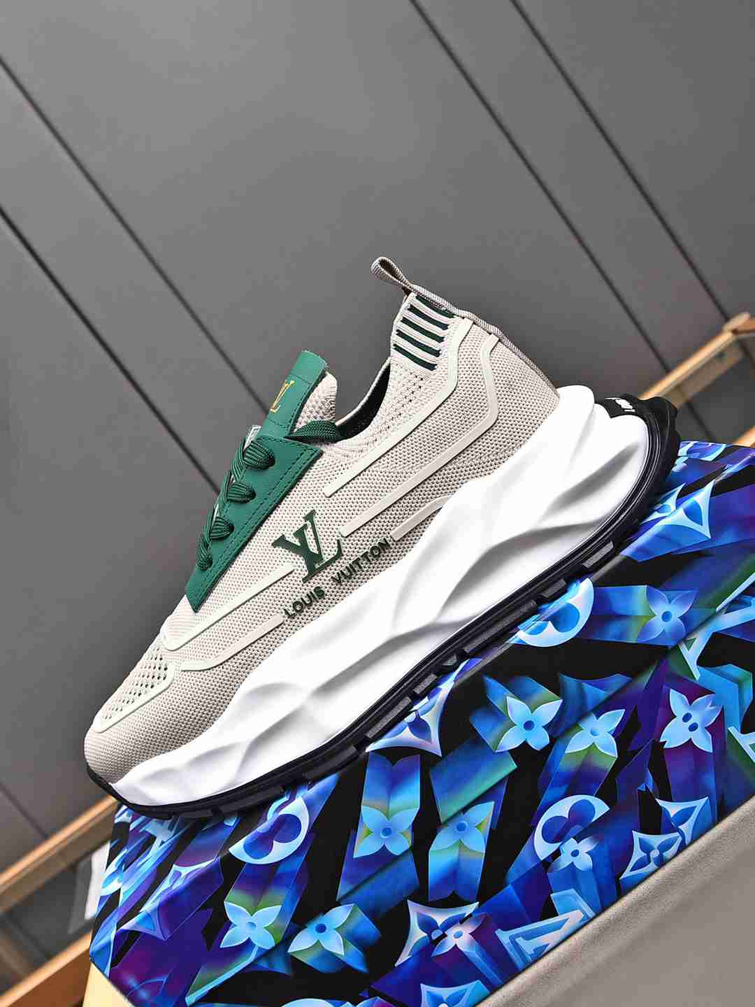 Sneaker LOUIS VUITTON BEIGE VERT