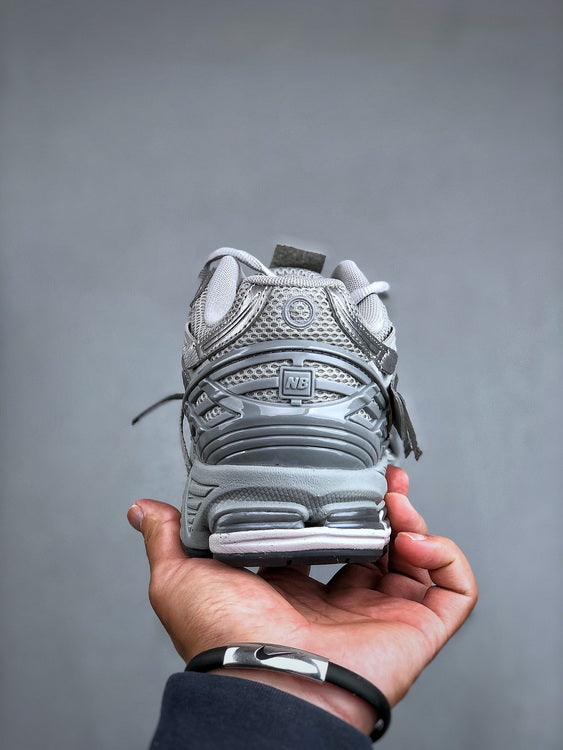 New Balance 1906