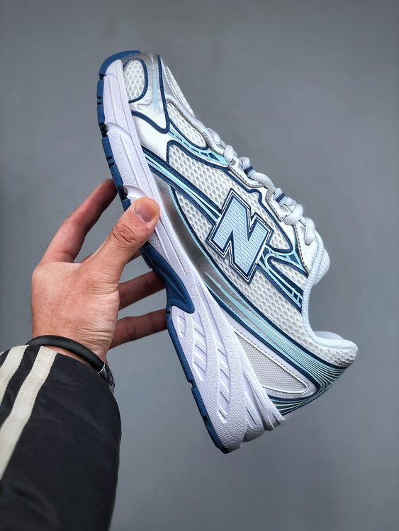 New Balance 740