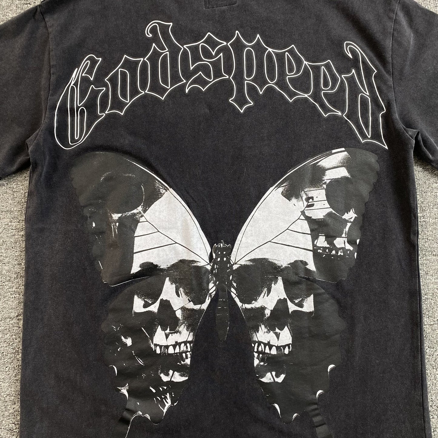 T-SHIRT EFFET PAPILLON GODSPEED NOIR DÉLAVÉ