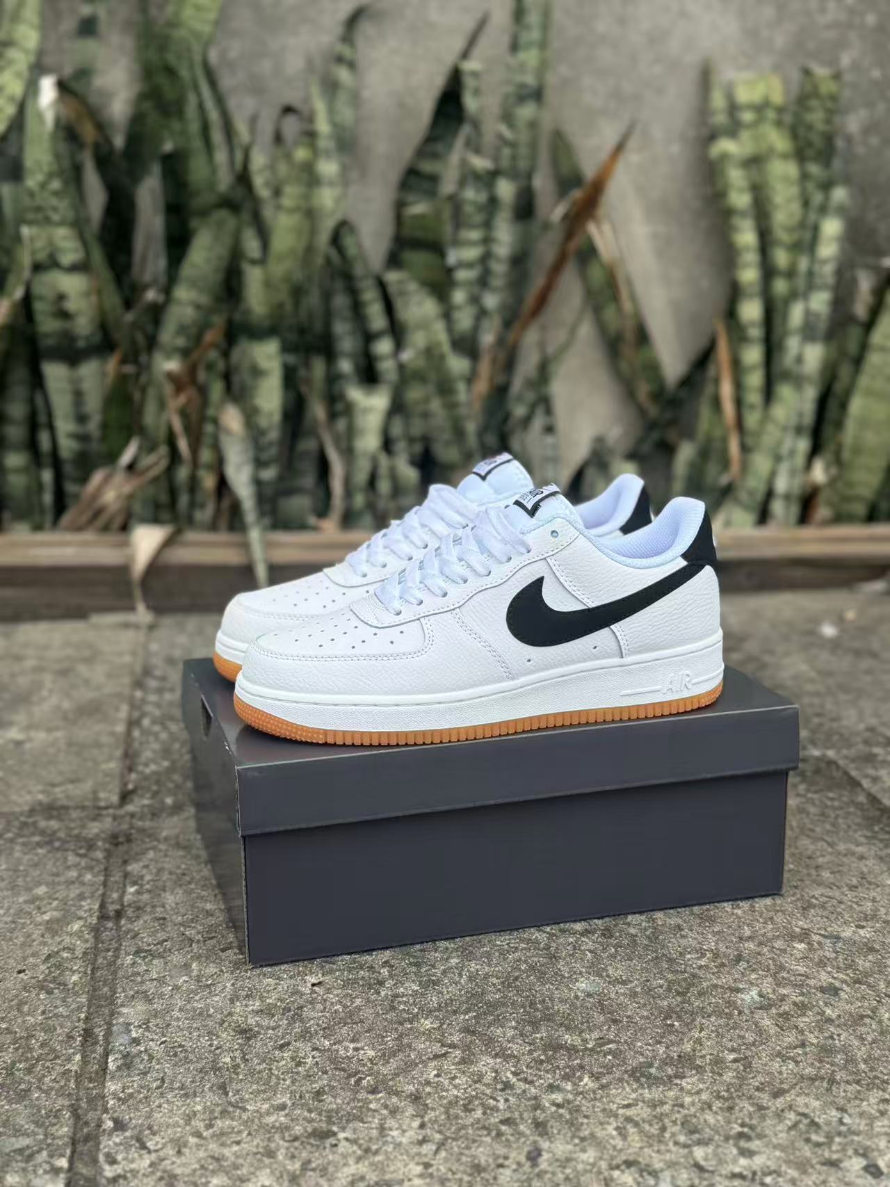 Nike Air Force 1 07 Obsidian