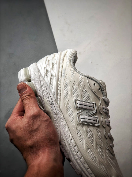 New Balance 1906R