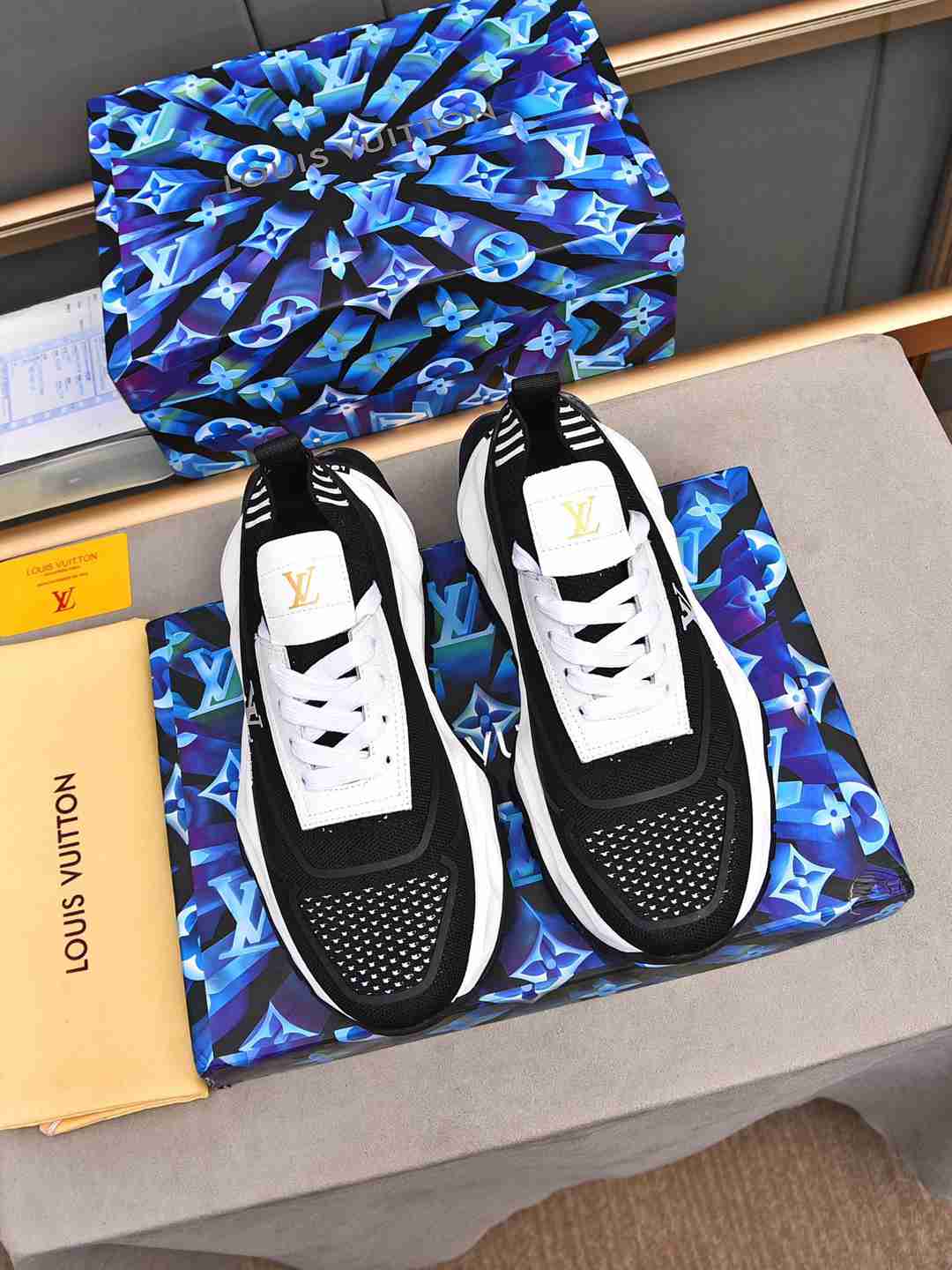 Sneaker LOUIS VUITTON NOIR BLANC