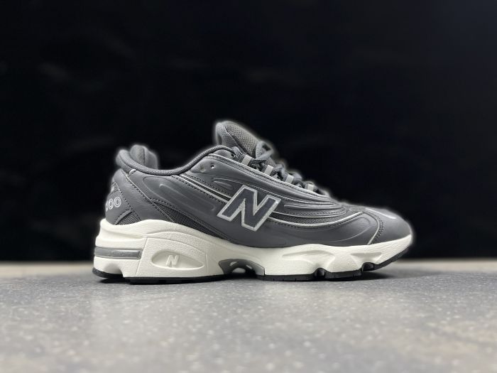 New Balance 1000JC