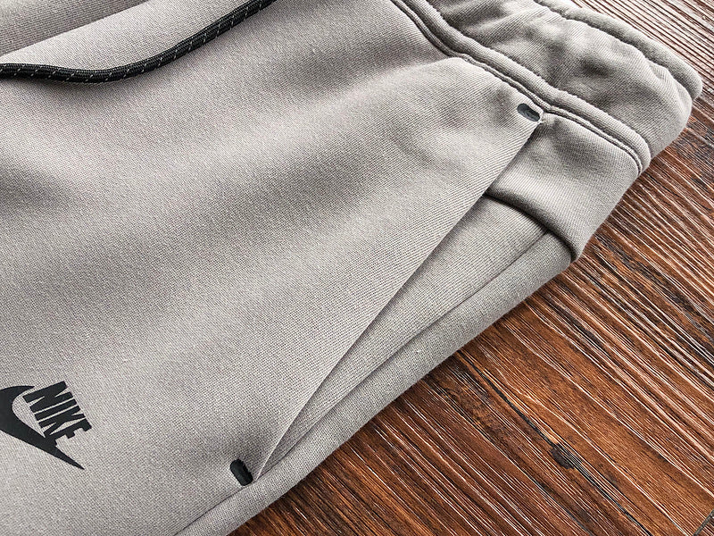 Pantalon Nike Tech Fleece x Gris olive/Pierre Enigma