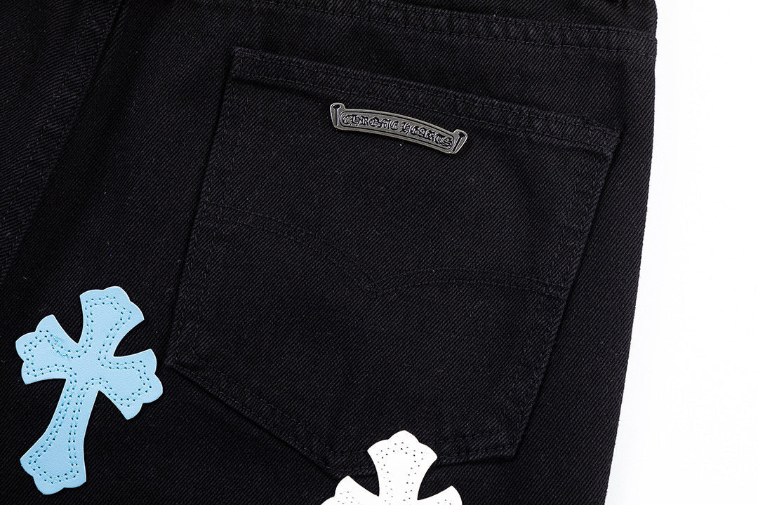 JEAN NOIR AVEC PATCH CROIX BLEUE CHROME HEARTS