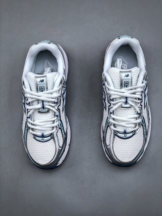 New Balance 740