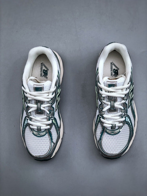 New Balance 740