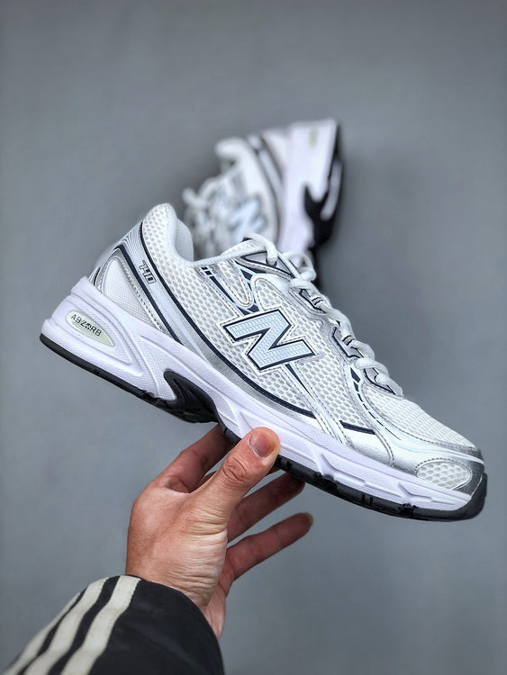 New Balance 740