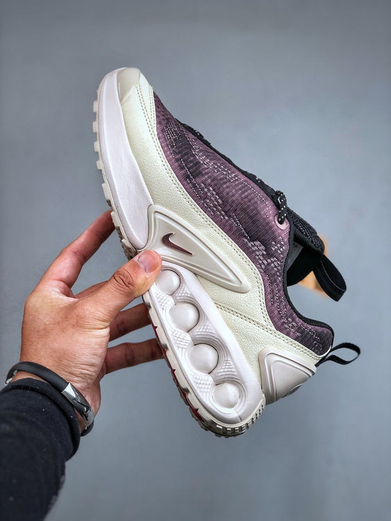 NIKE Air Max DN