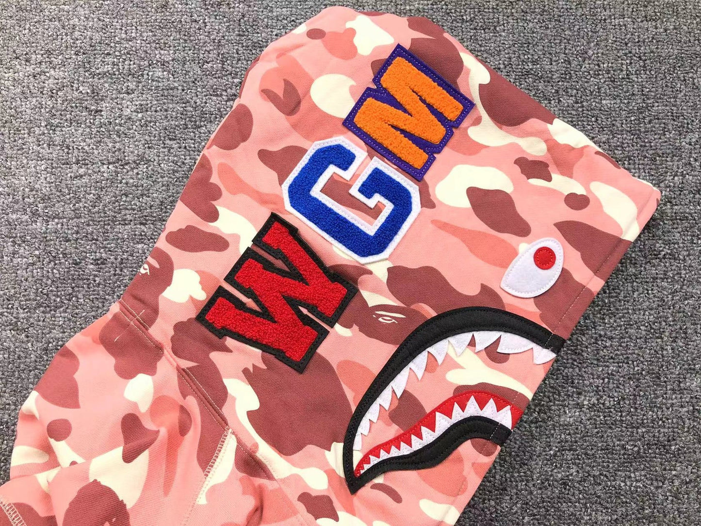 Sweat à capuche entièrement zippé BAPE x BARBIE DOT CAMO SHARK rose