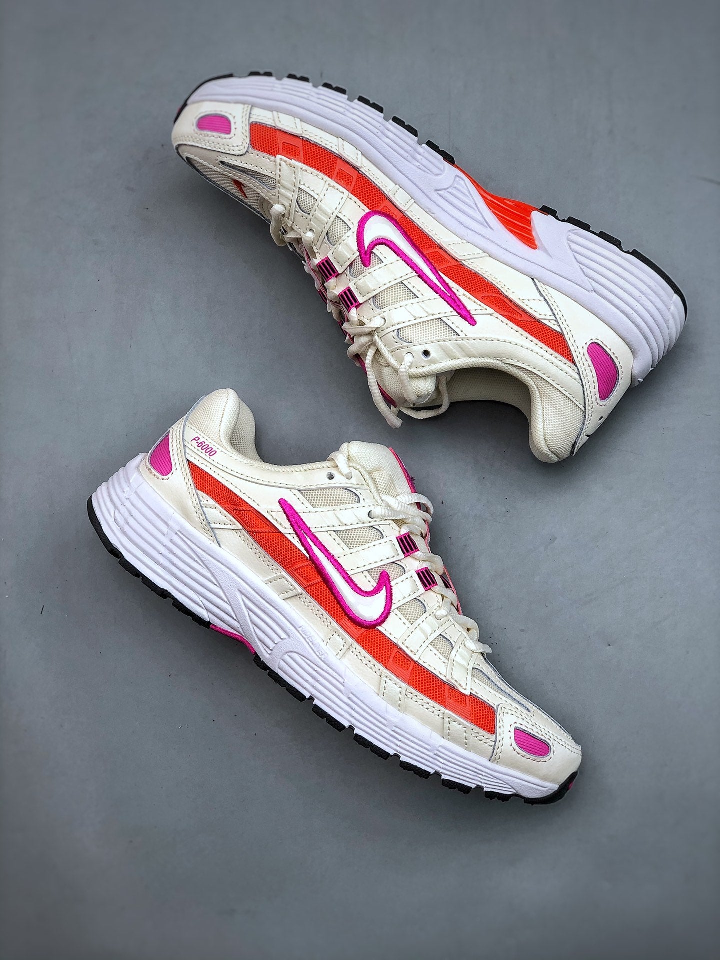 NIKE P-6000 Initiator Running