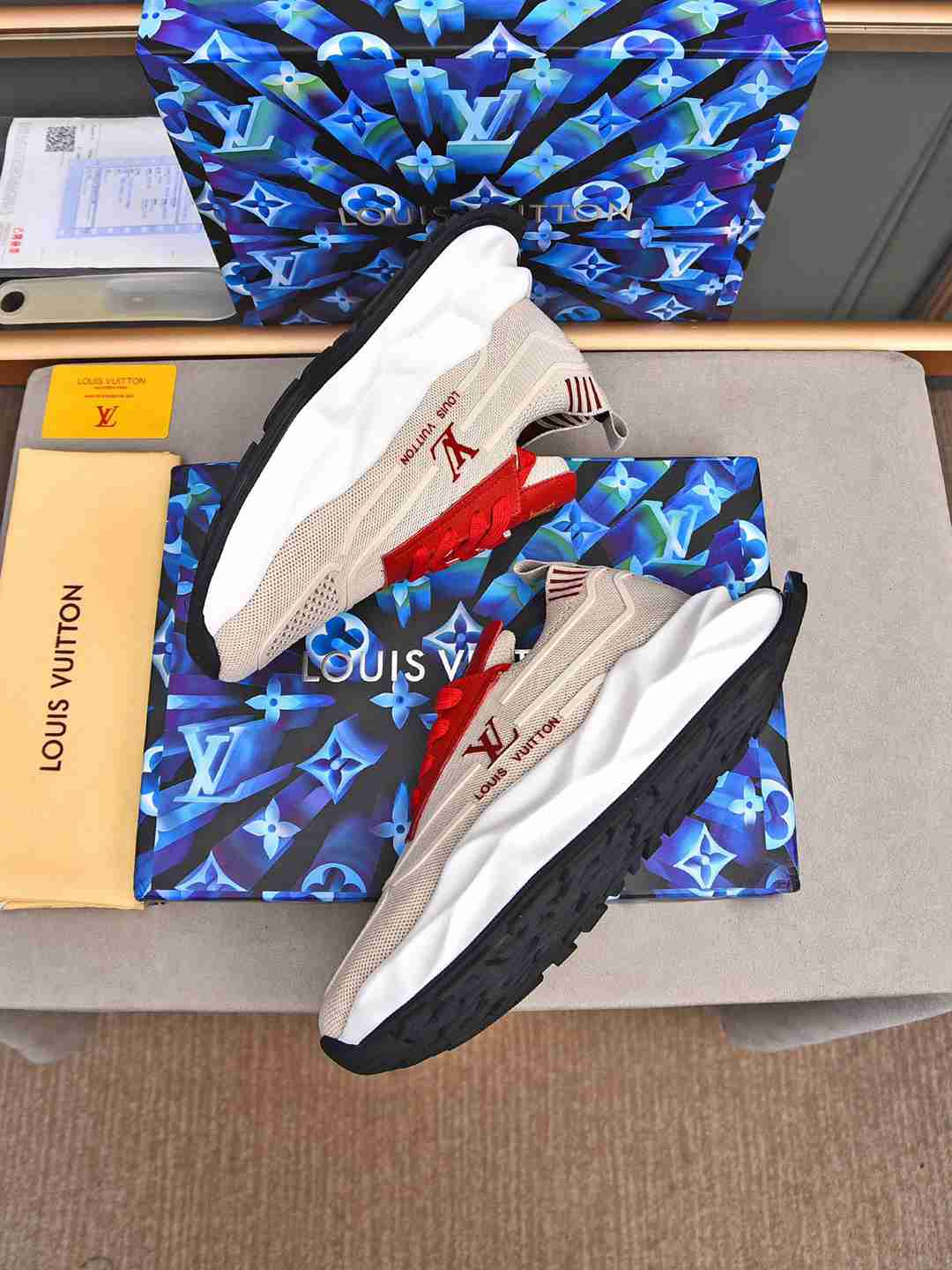 Sneaker LOUIS VUITTON BEIGE ROUGE