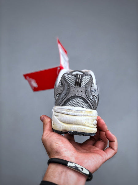 NEW BALANCE 530TG