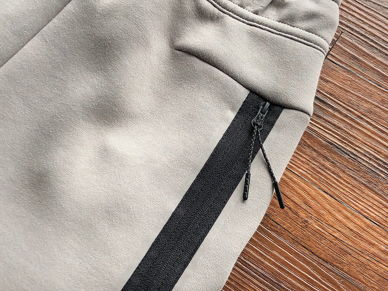Pantalon Nike Tech Fleece x Gris olive/Pierre Enigma