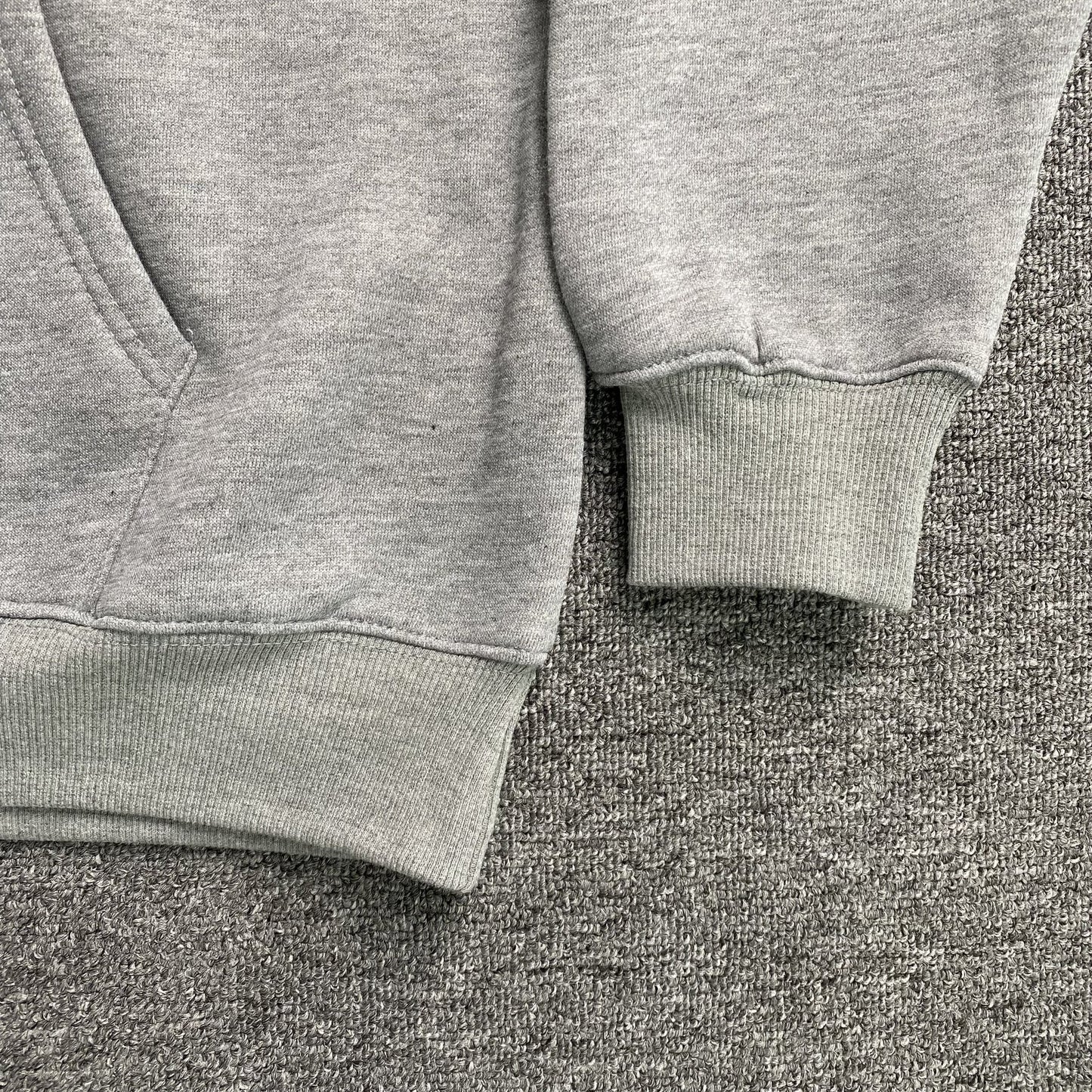 SWEAT À CAPUCHE SYNA WORLD HOOD GRIS