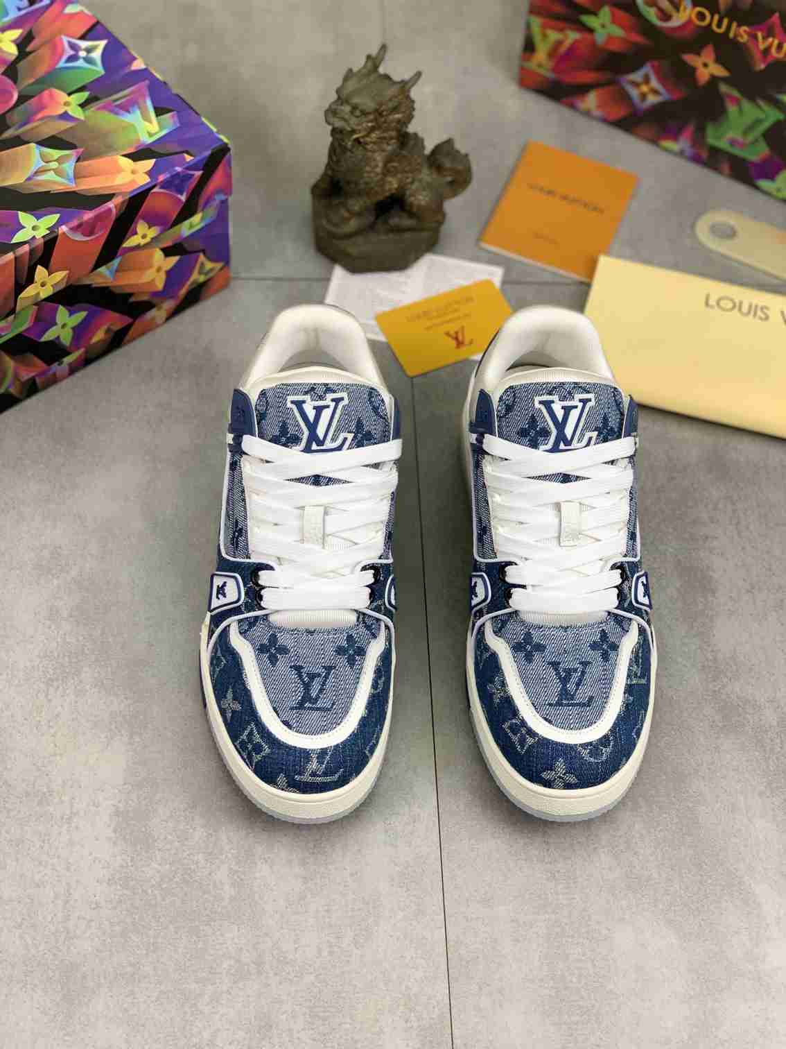 LOUIS VUITTON TRAINER