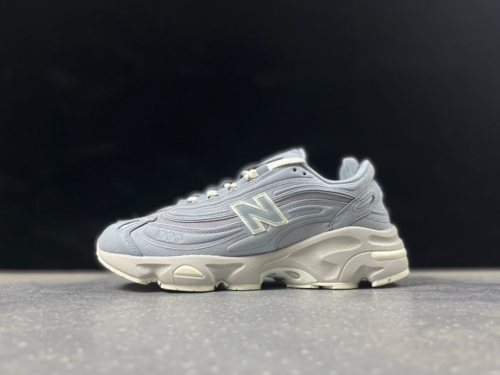 New Balance 1000KQ