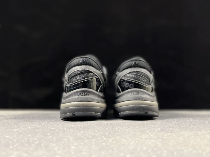 New Balance 1000AD1