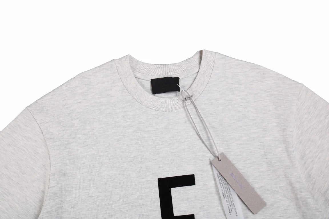 T-shirt « Fear of God » avec la lettre F (gris clair)