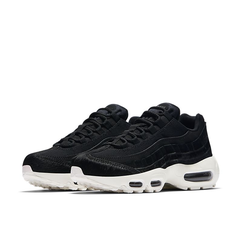 NIKE Air Max 95 Embossed Fur Noir