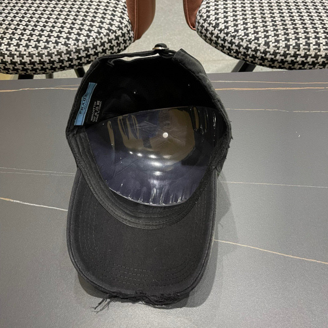 CASQUETTE PRADA