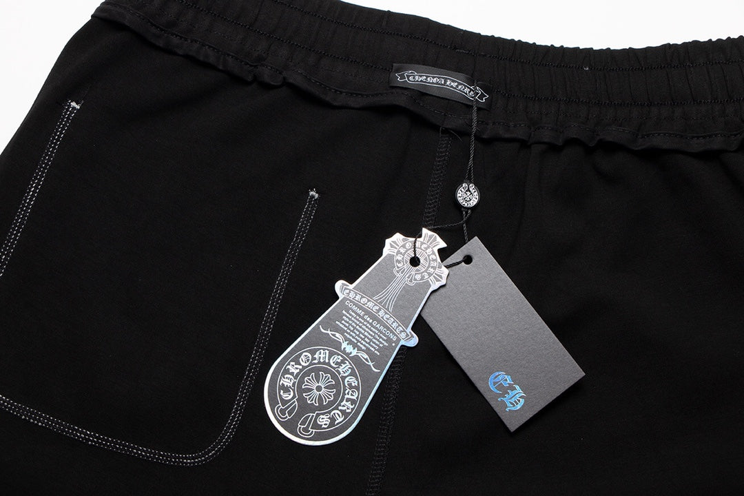 SHORT BRODERIE BLANC CHROME HEARTS NOIR