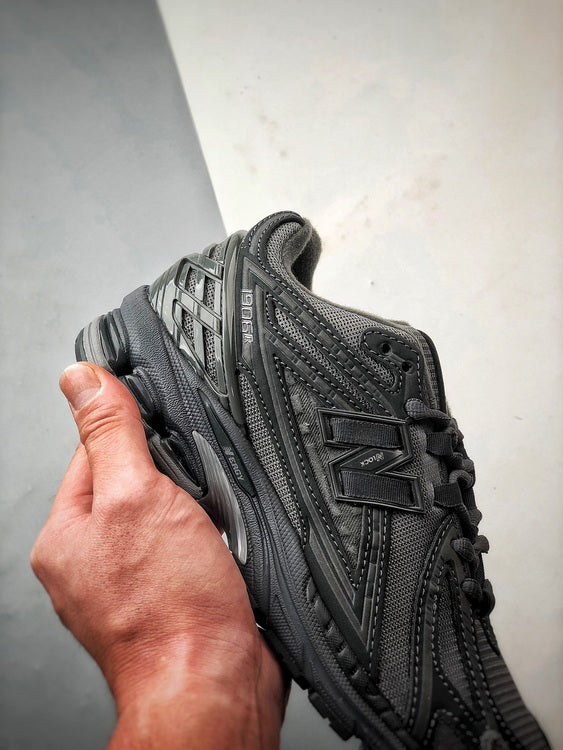 New Balance 1906R