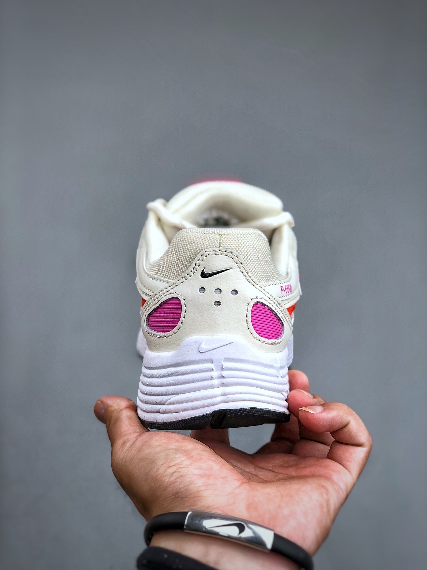 NIKE P-6000 Initiator Running