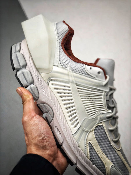 NIKE ZOOM Vomero 5 A-Cold-Wall