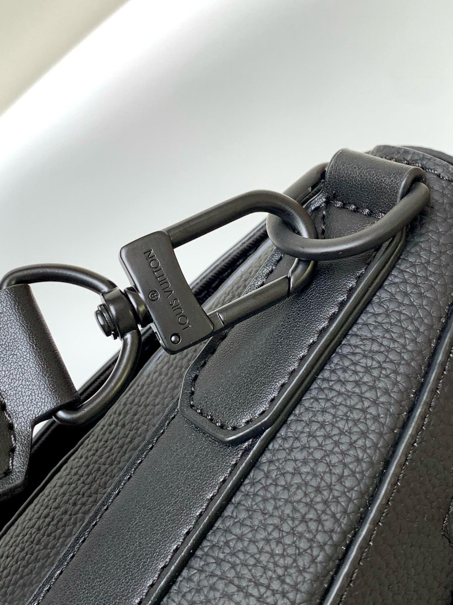 SACOCHE LOUIS VUITTON
